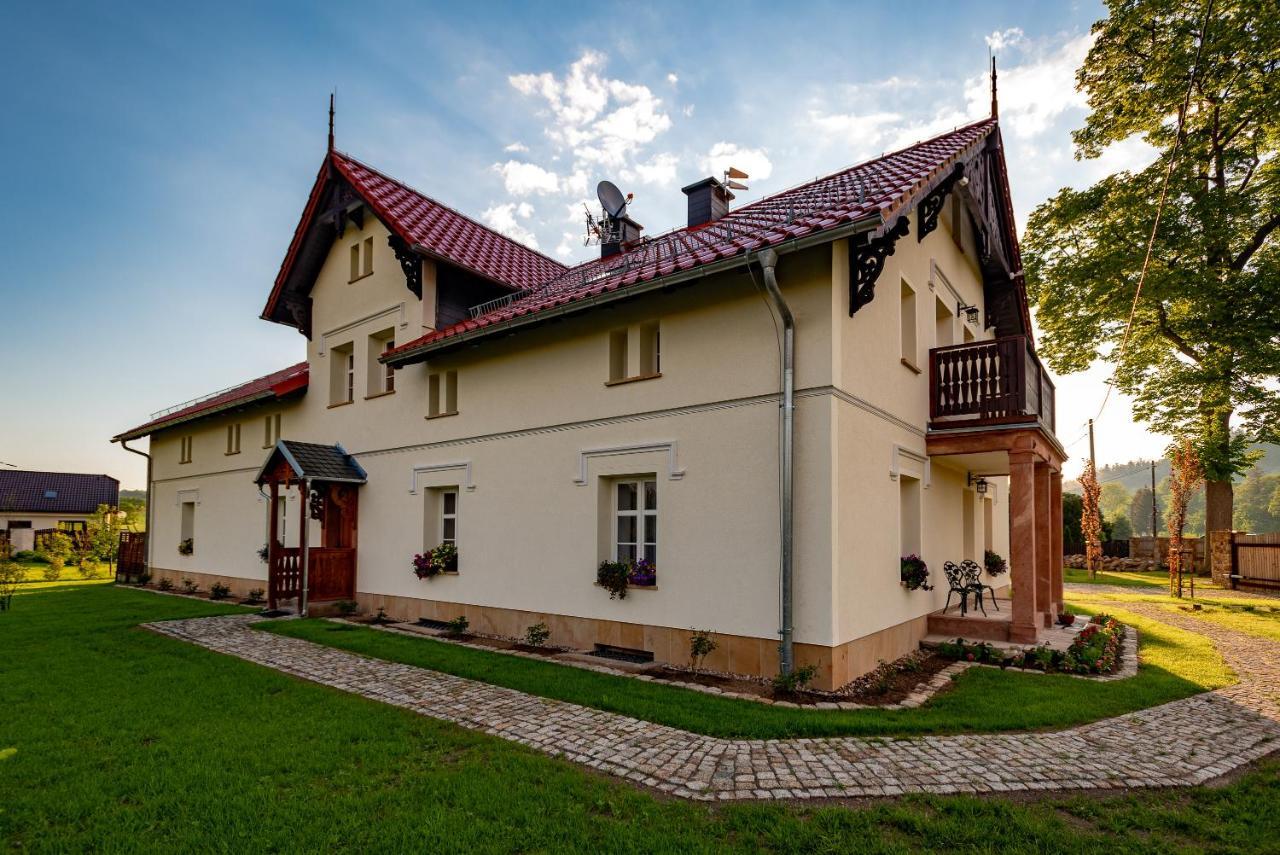 Dworek Wojanow Exterior photo